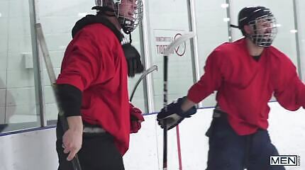 Licking off the dick of hockey player WIlliam Seed