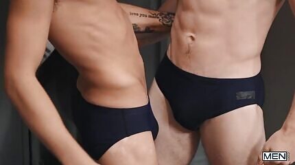 Fit Theo and Finn Fuck In the Gym Changing Rooms